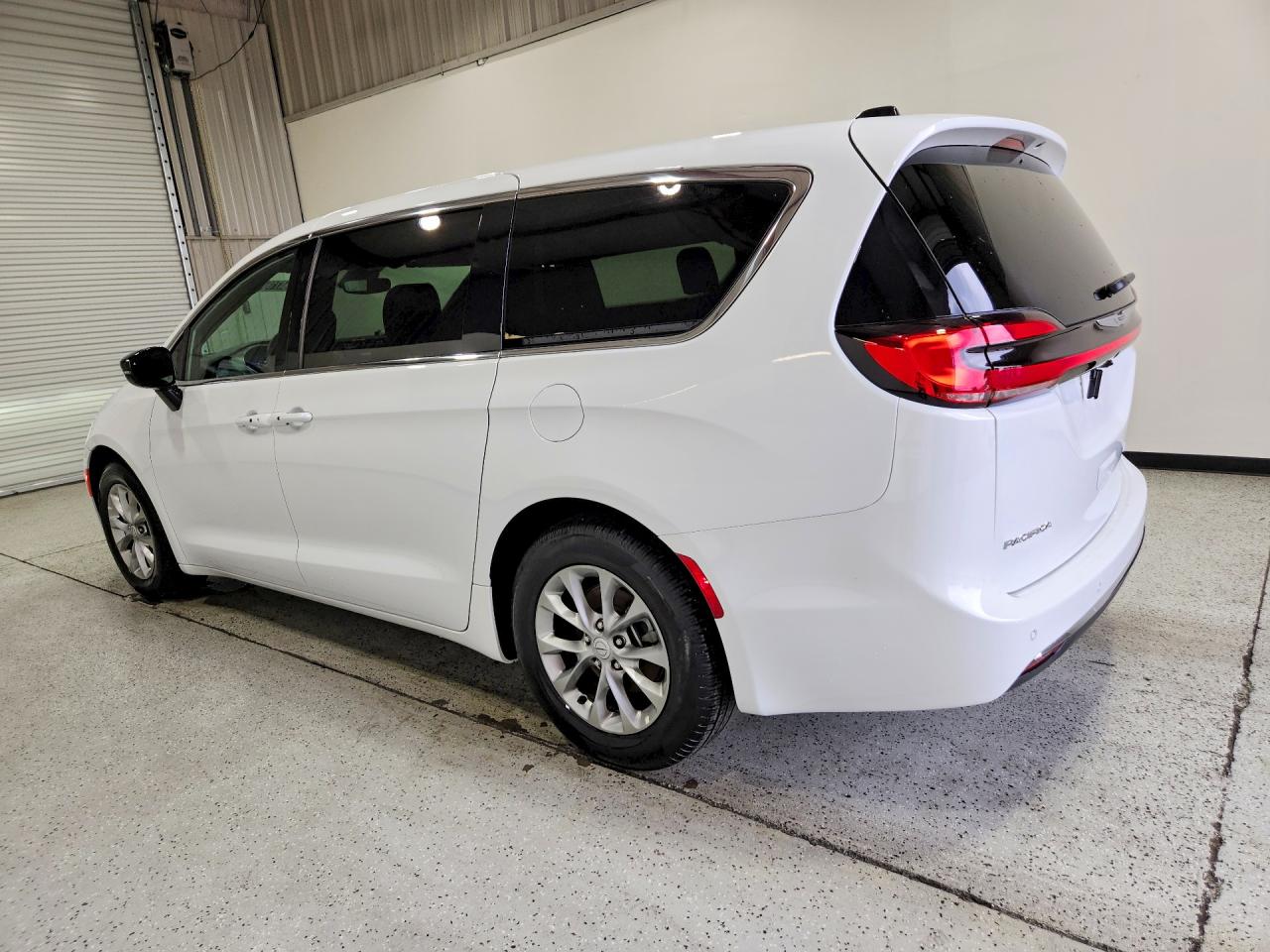 Chrysler Pacifica Limited