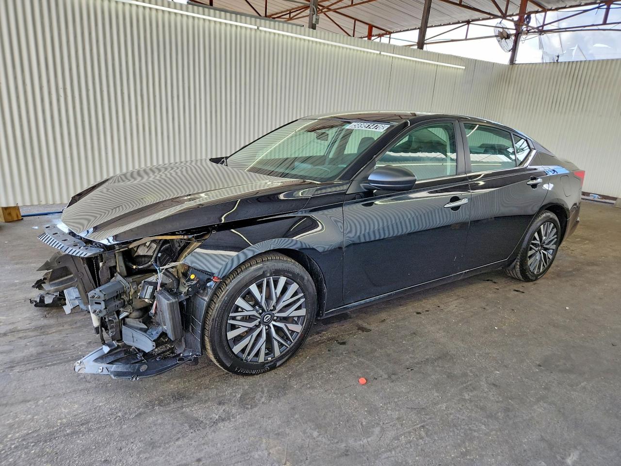 Salvage Nissan Altima Image