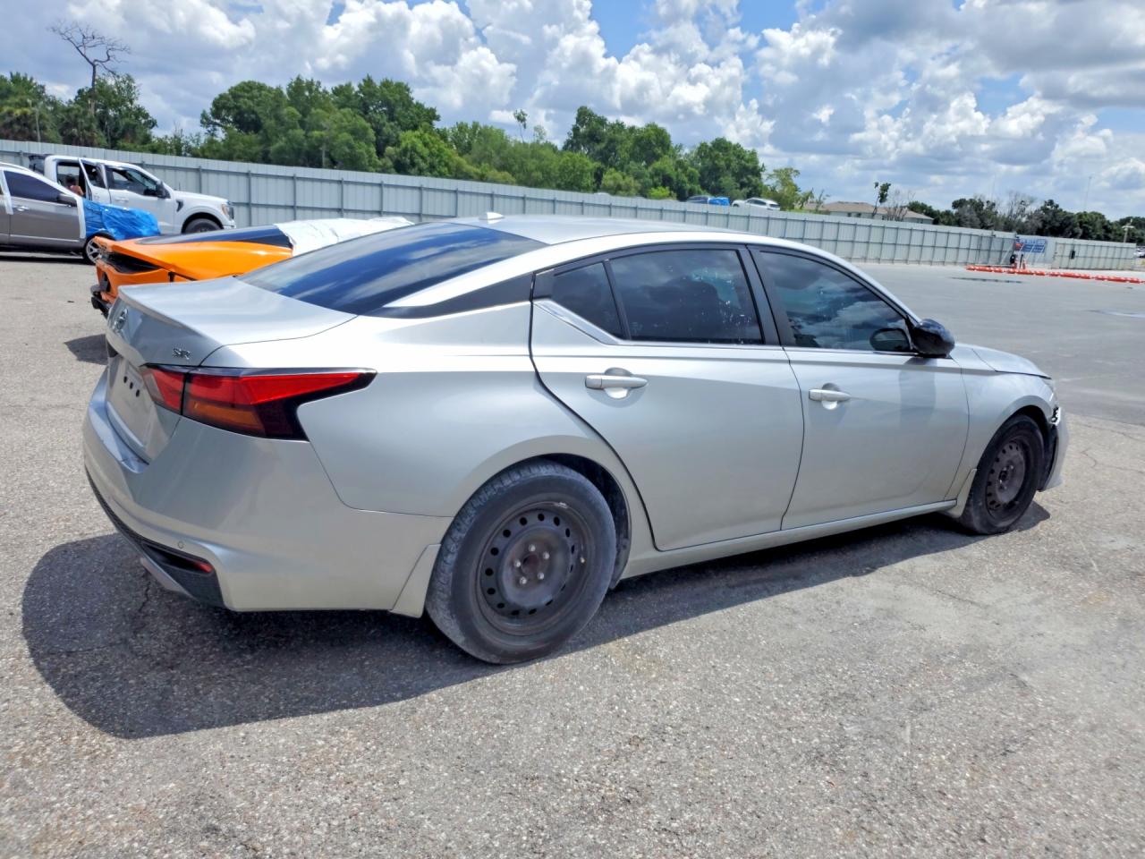 Nissan Altima Sr