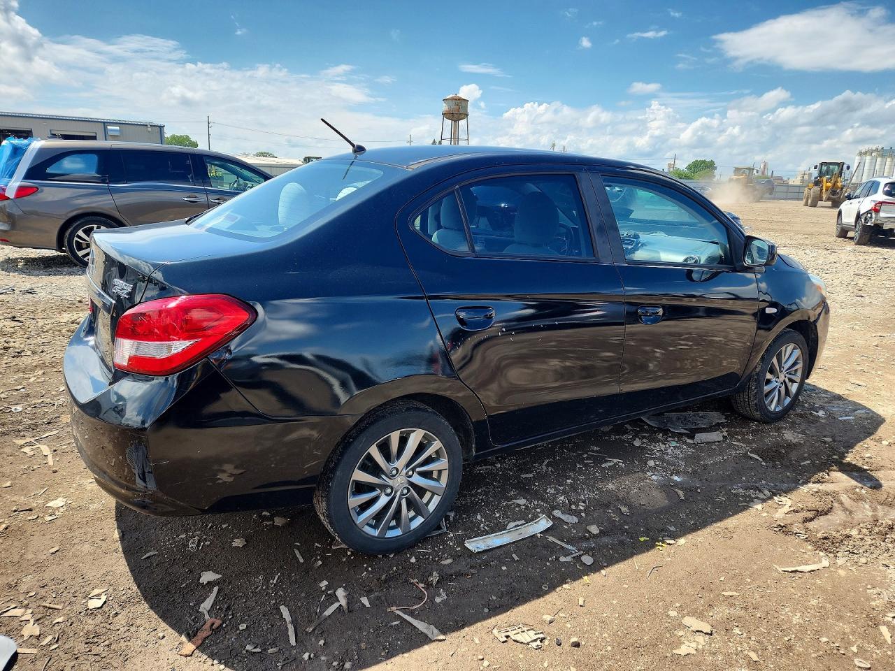 Mitsubishi Mirage G4 Es