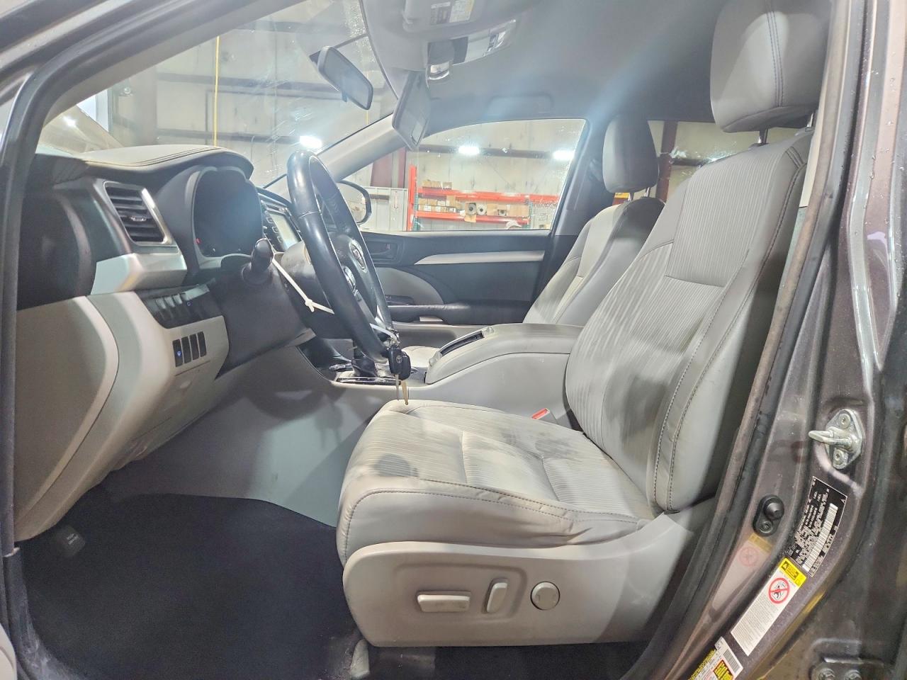 Toyota Highlander Le Plus
