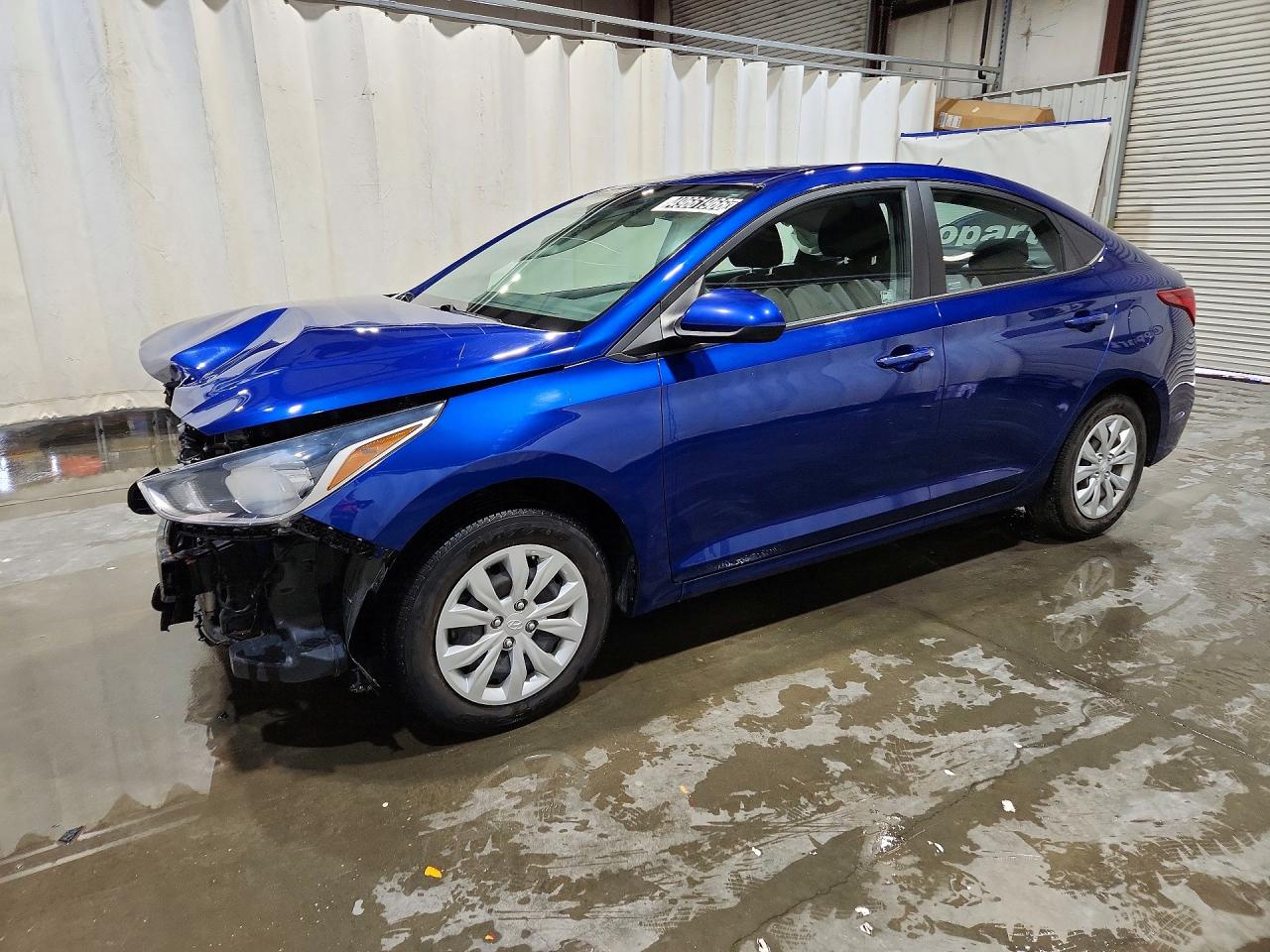 Salvage Hyundai ACCENT Image