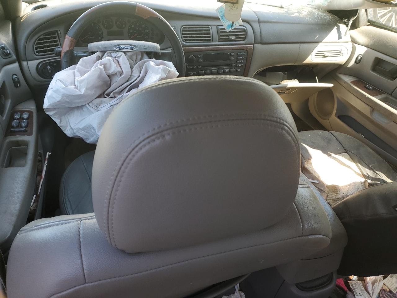 Ford Taurus Sel