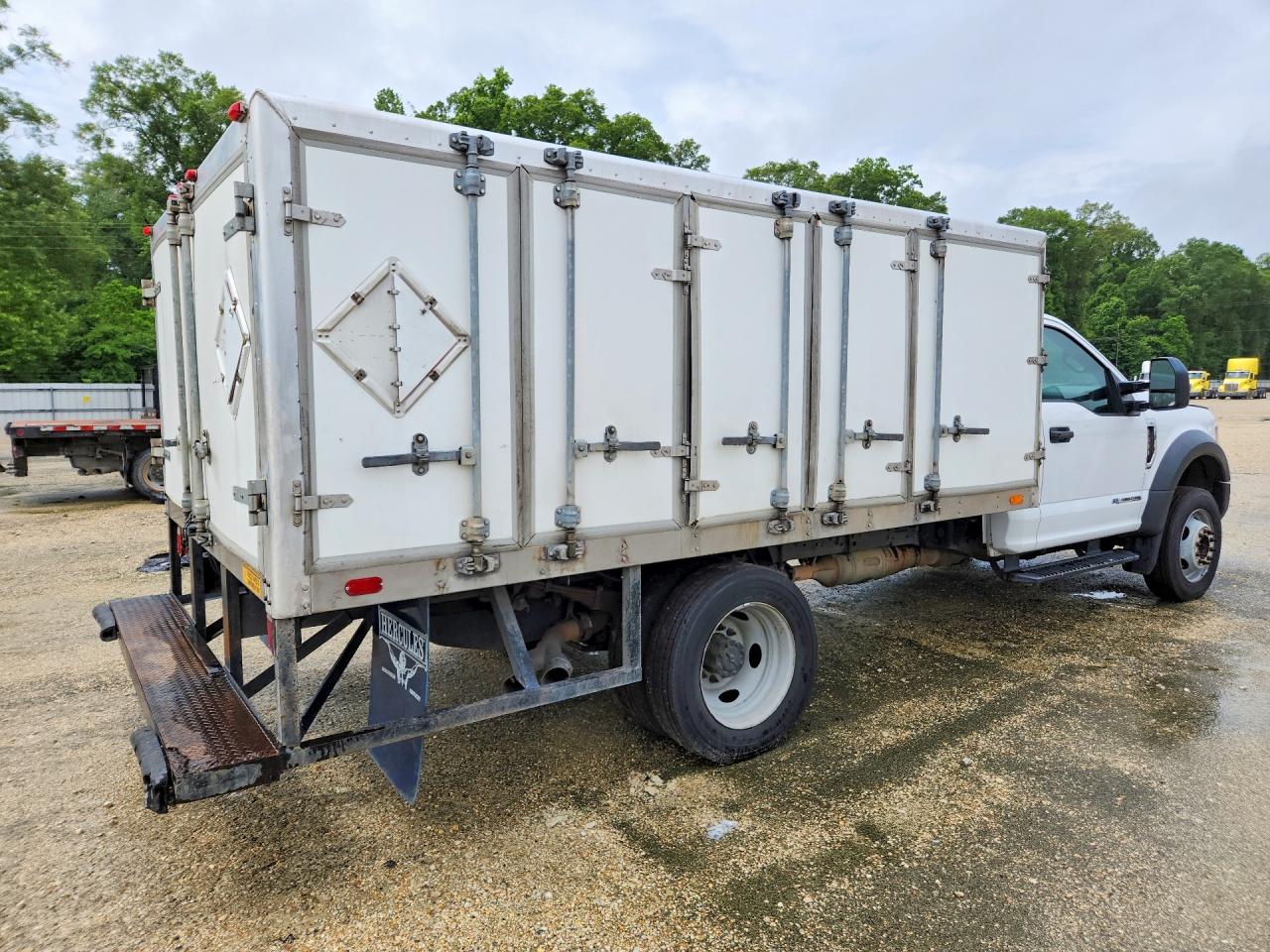 Ford F-550 Super Duty