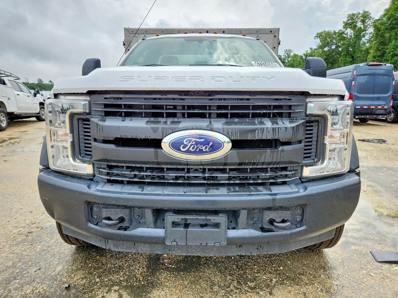 Ford F-550 Super Duty