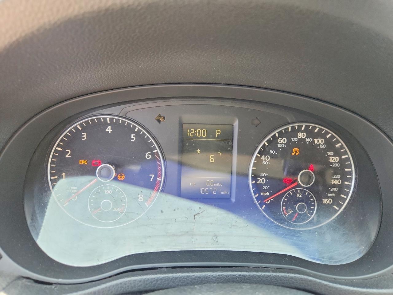 Volkswagen Passat S