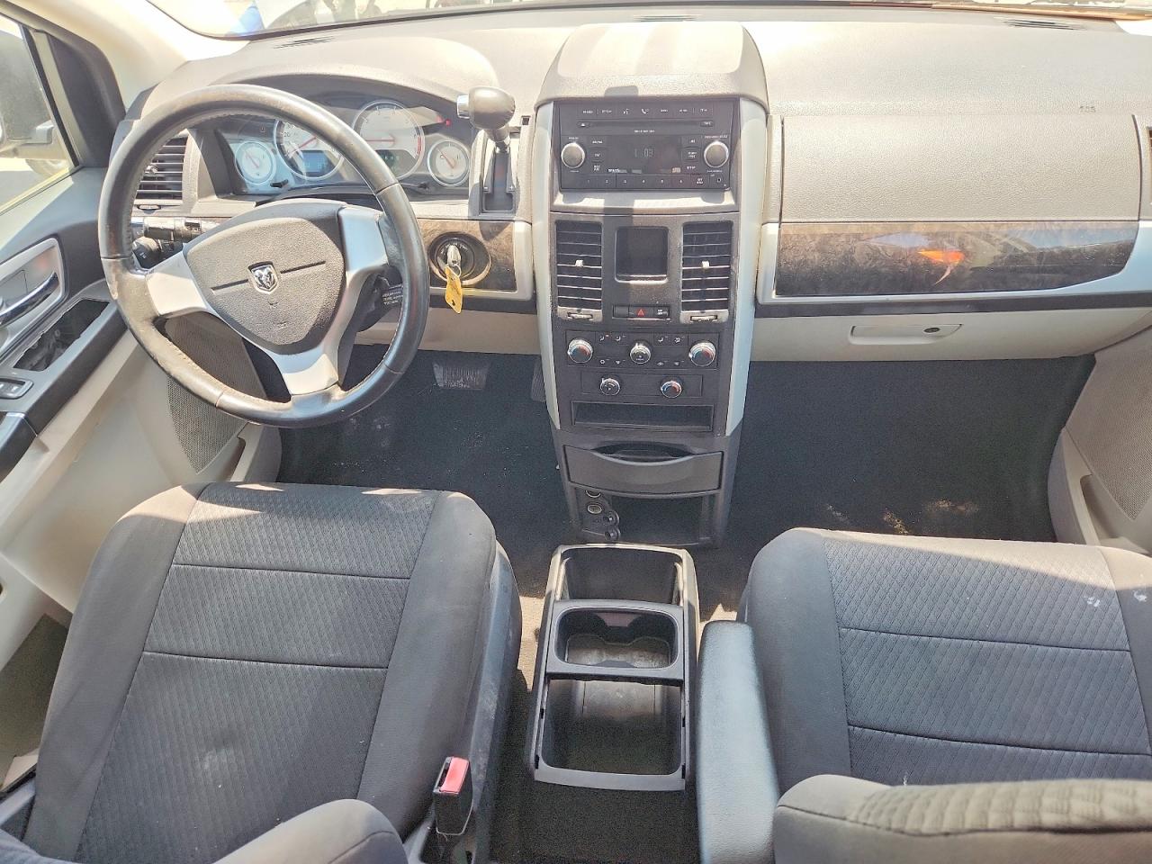 Dodge Caravan Sxt