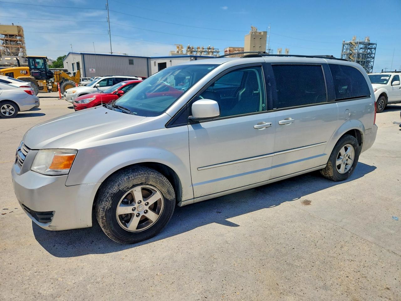 Salvage Dodge Caravan Image