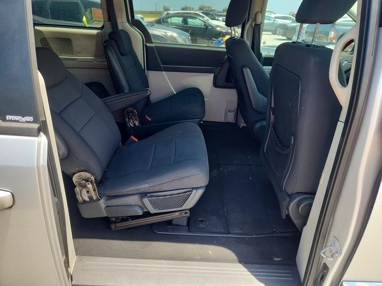 Dodge Caravan Sxt
