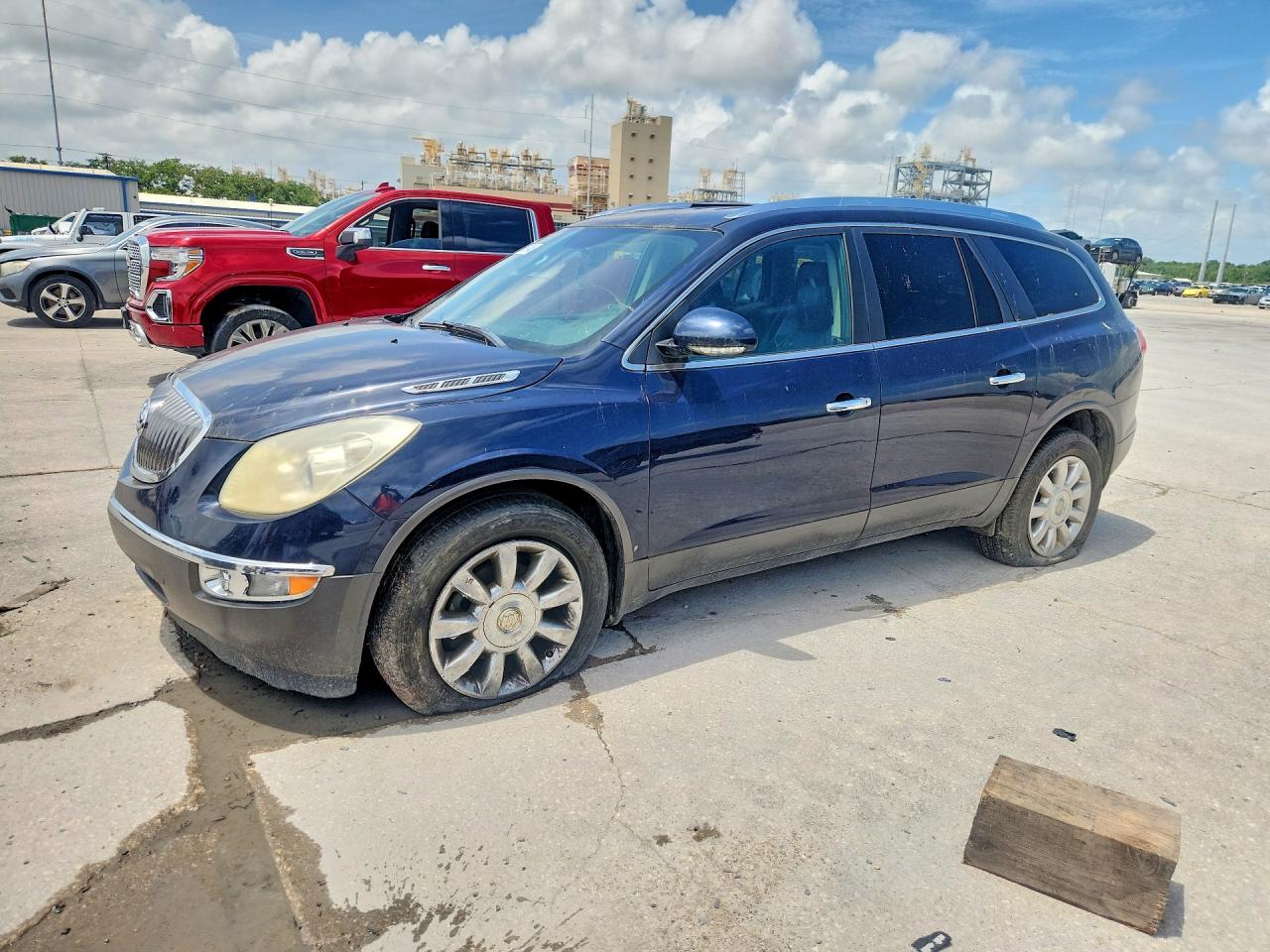 Salvage Buick Enclave Image
