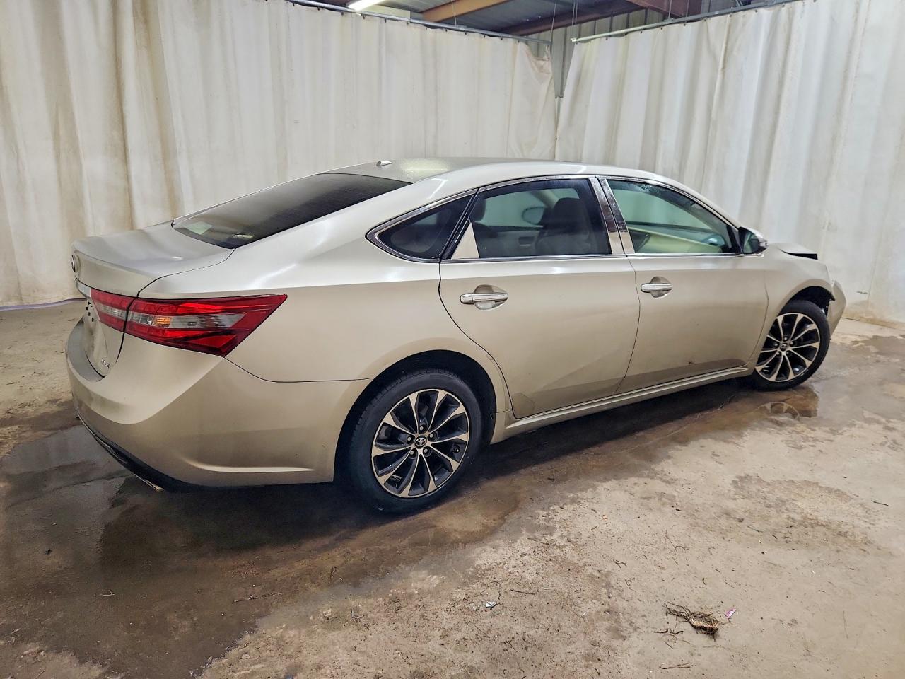 Toyota Avalon Xle Premium
