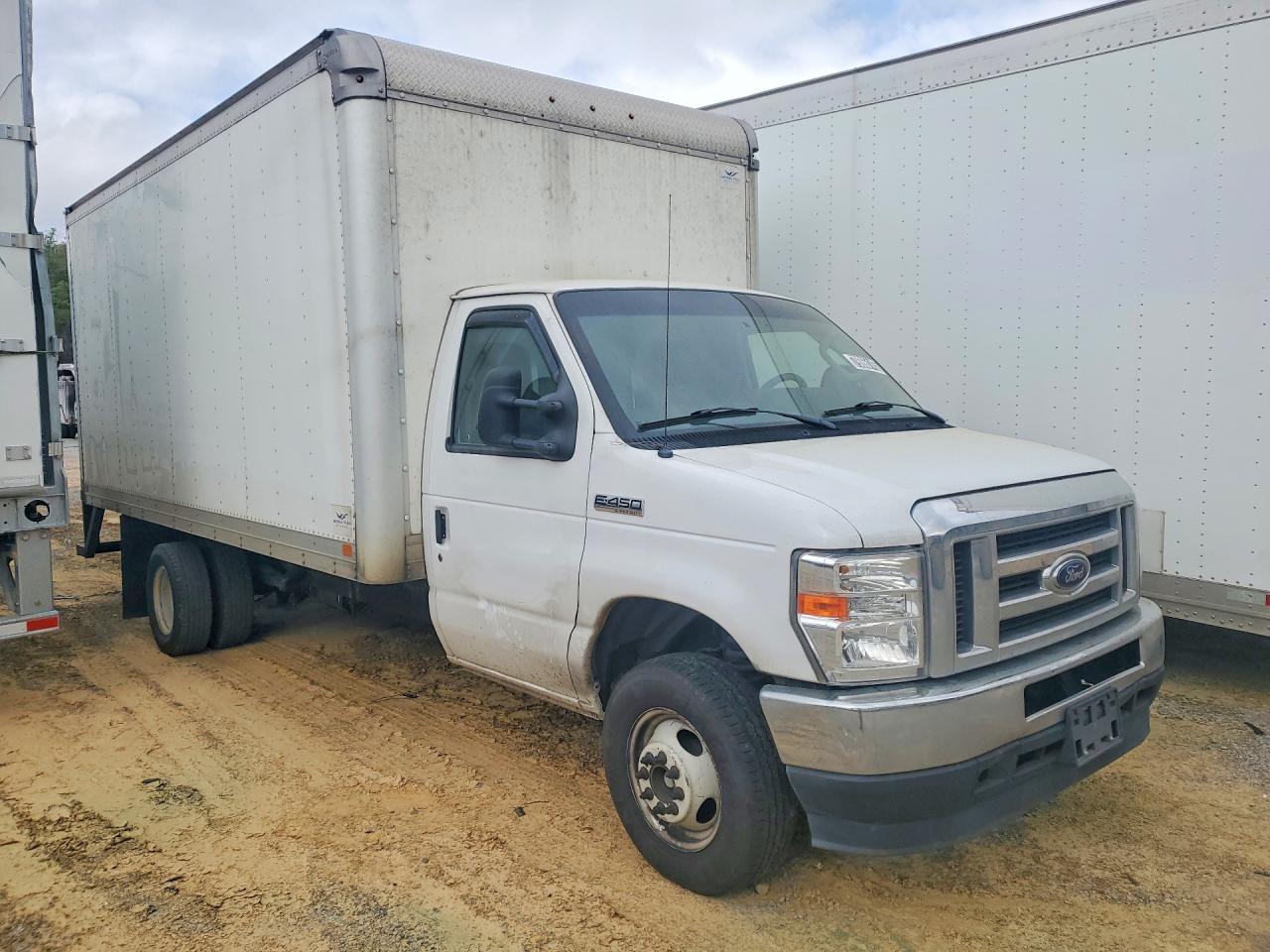 Ford Econoline E350 Super Duty Van