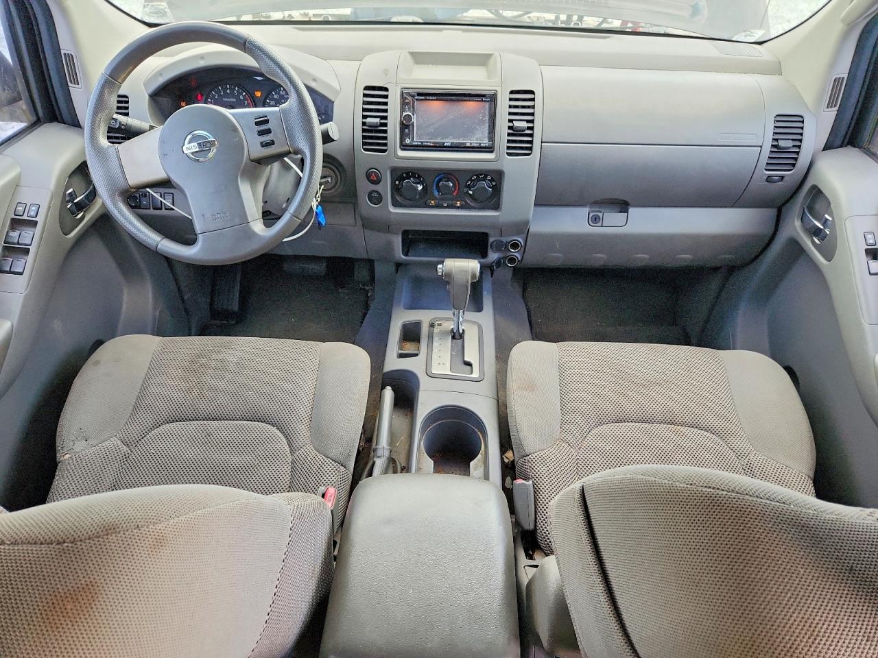 Nissan Frontier Se