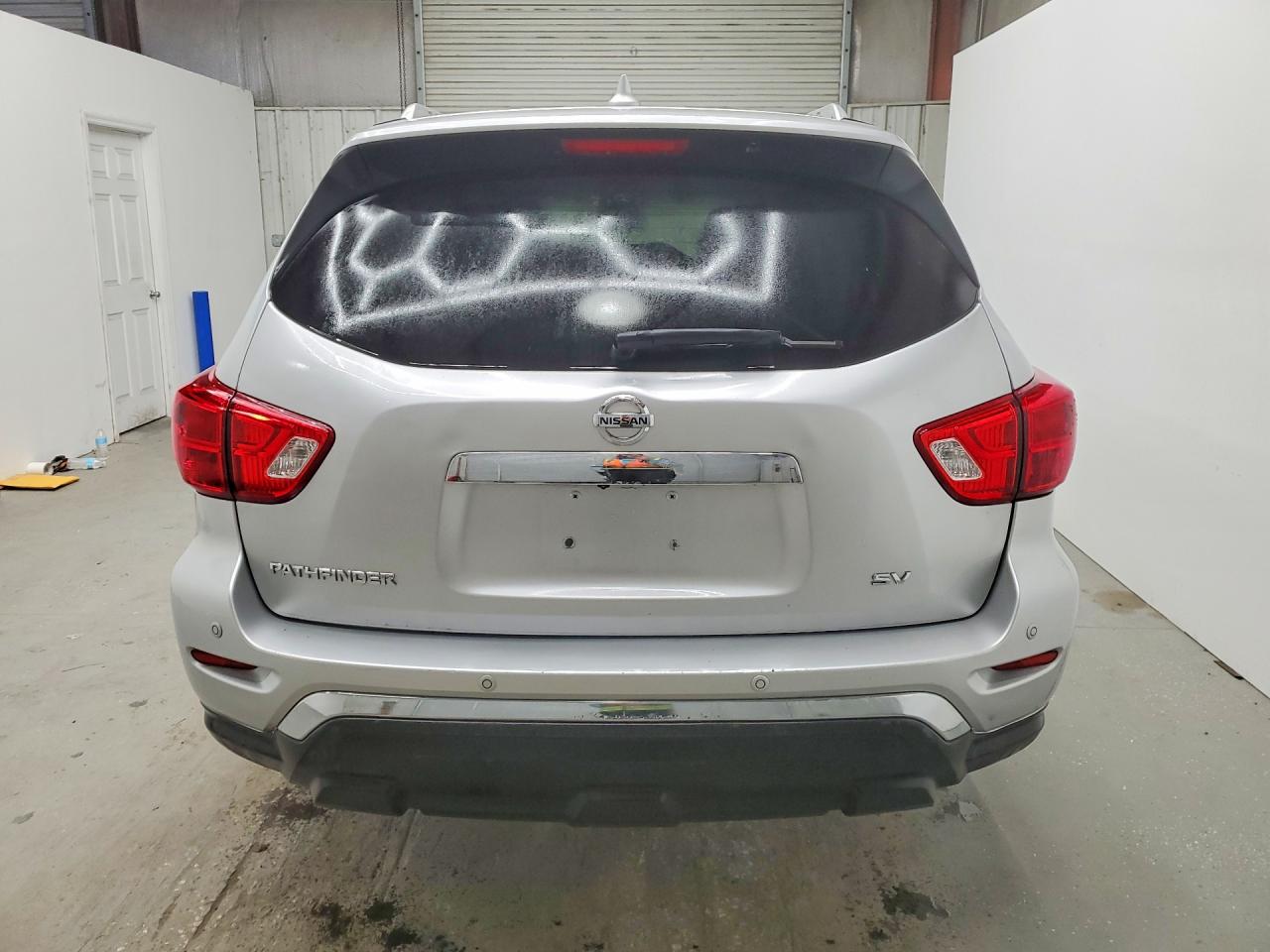 Nissan Pathfinder Sv