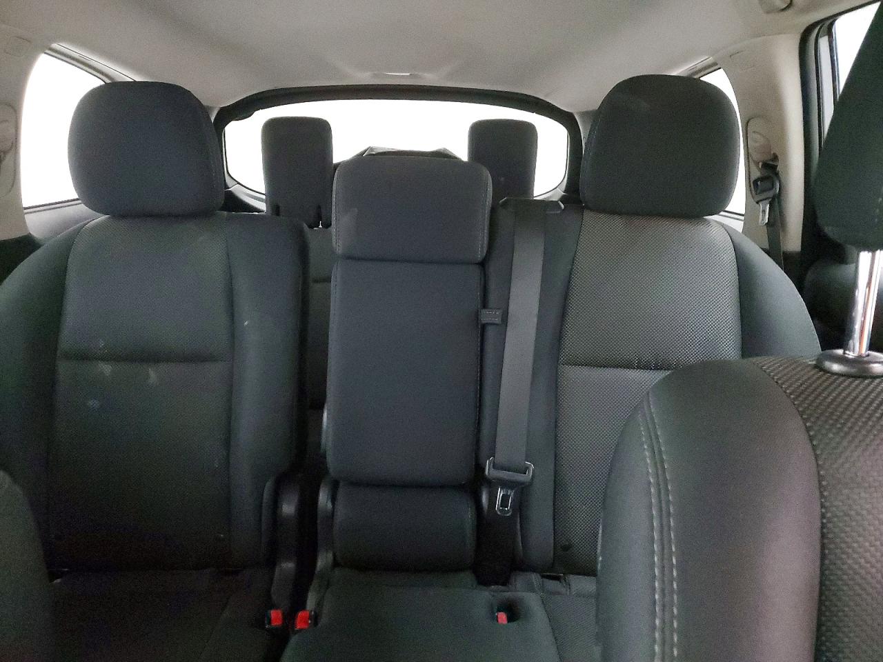 Nissan Pathfinder Sv