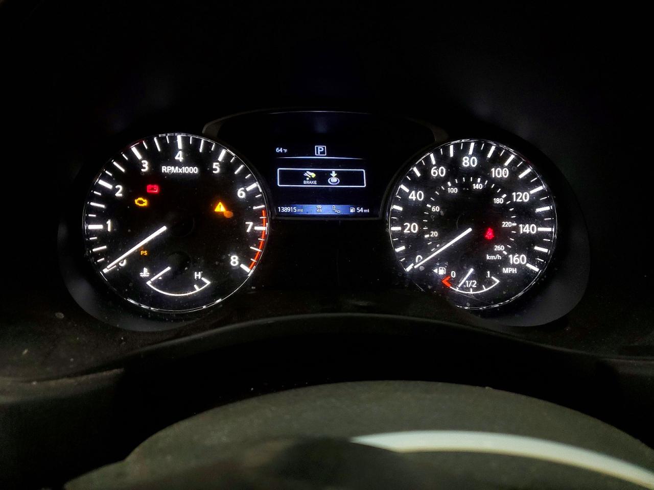 Nissan Pathfinder Sv