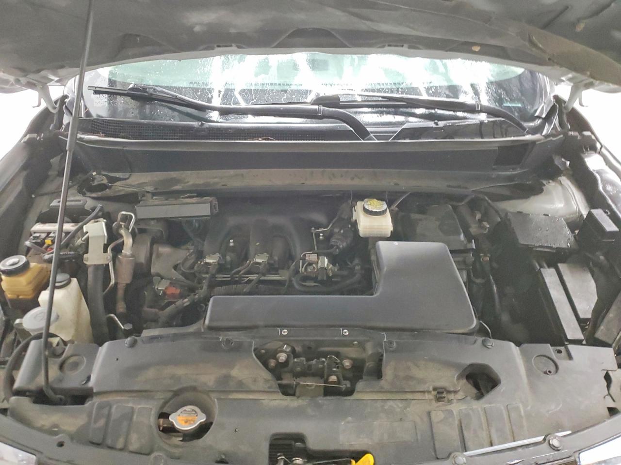 Nissan Pathfinder Sv