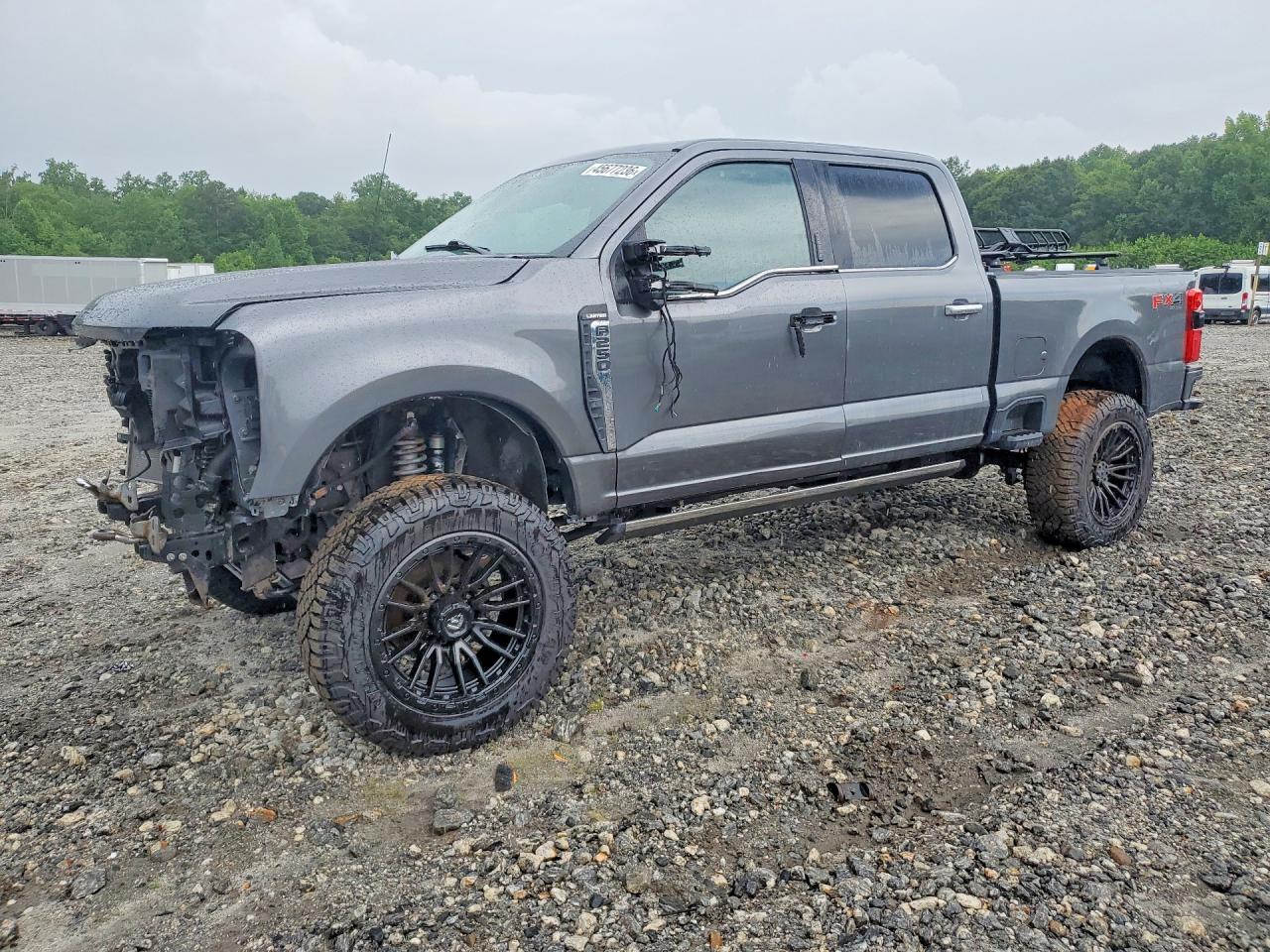 Salvage Ford F-250 Image