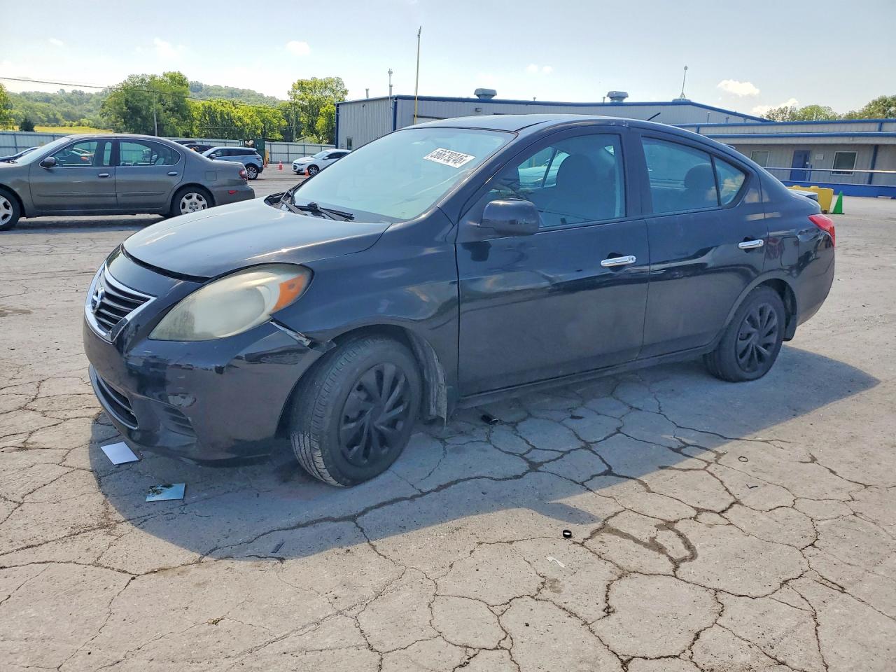Salvage Nissan Versa Image
