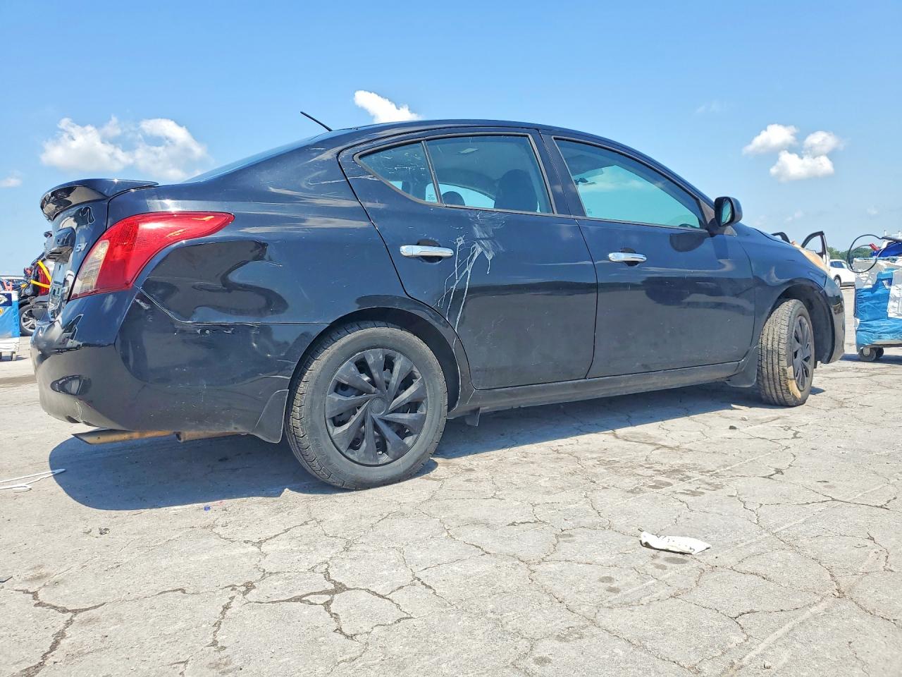 Nissan Versa 1.6 Sv