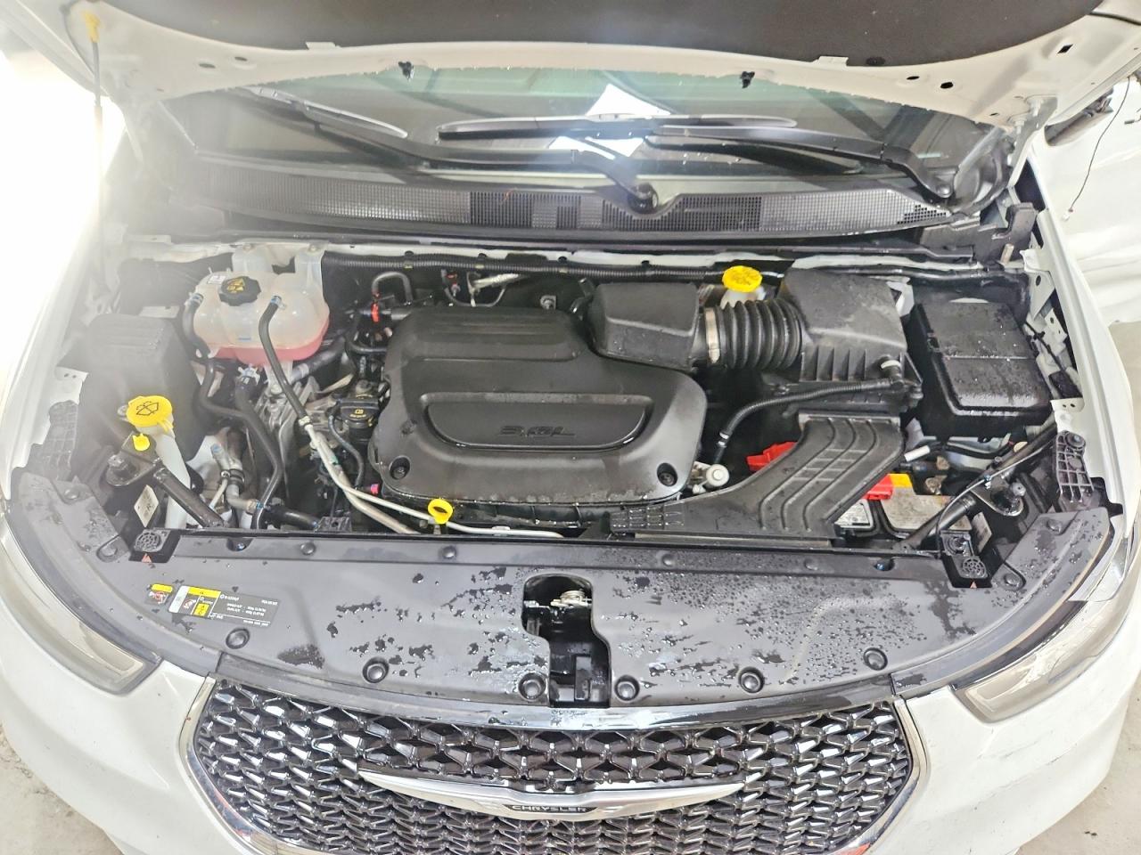 Chrysler Pacifica Select