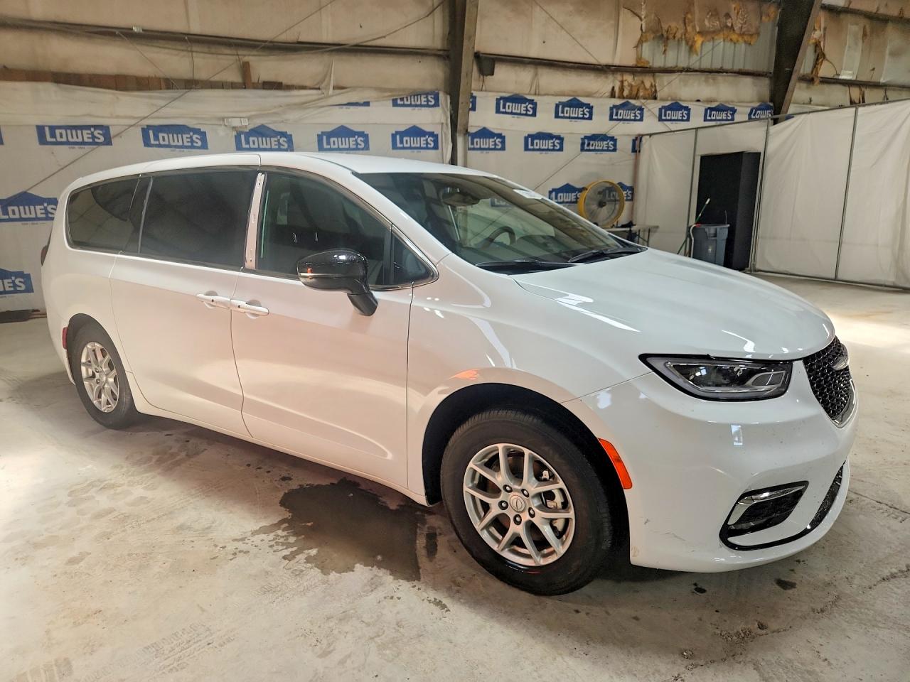 Chrysler Pacifica Select