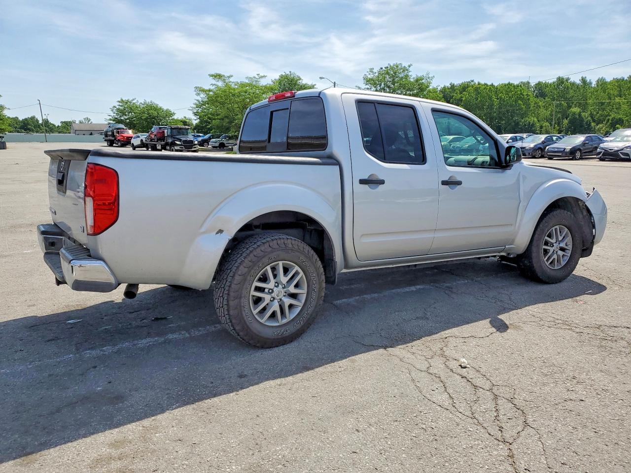 Nissan Frontier Sv