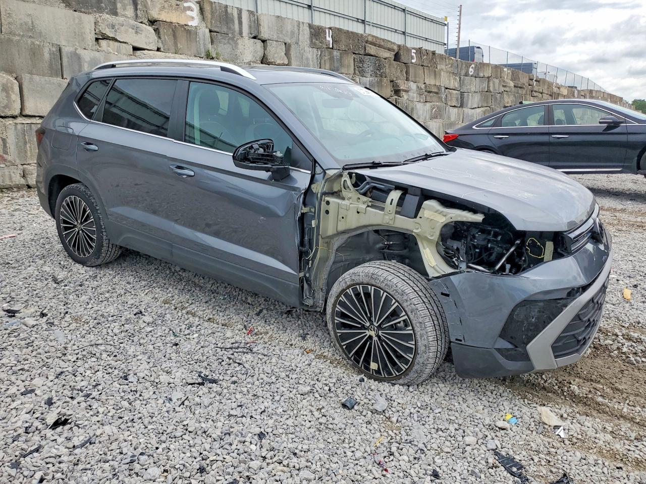 Volkswagen Taos Se