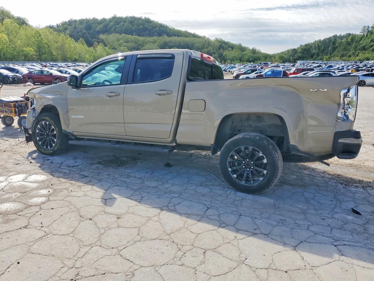 GMC Canyon Elevation
