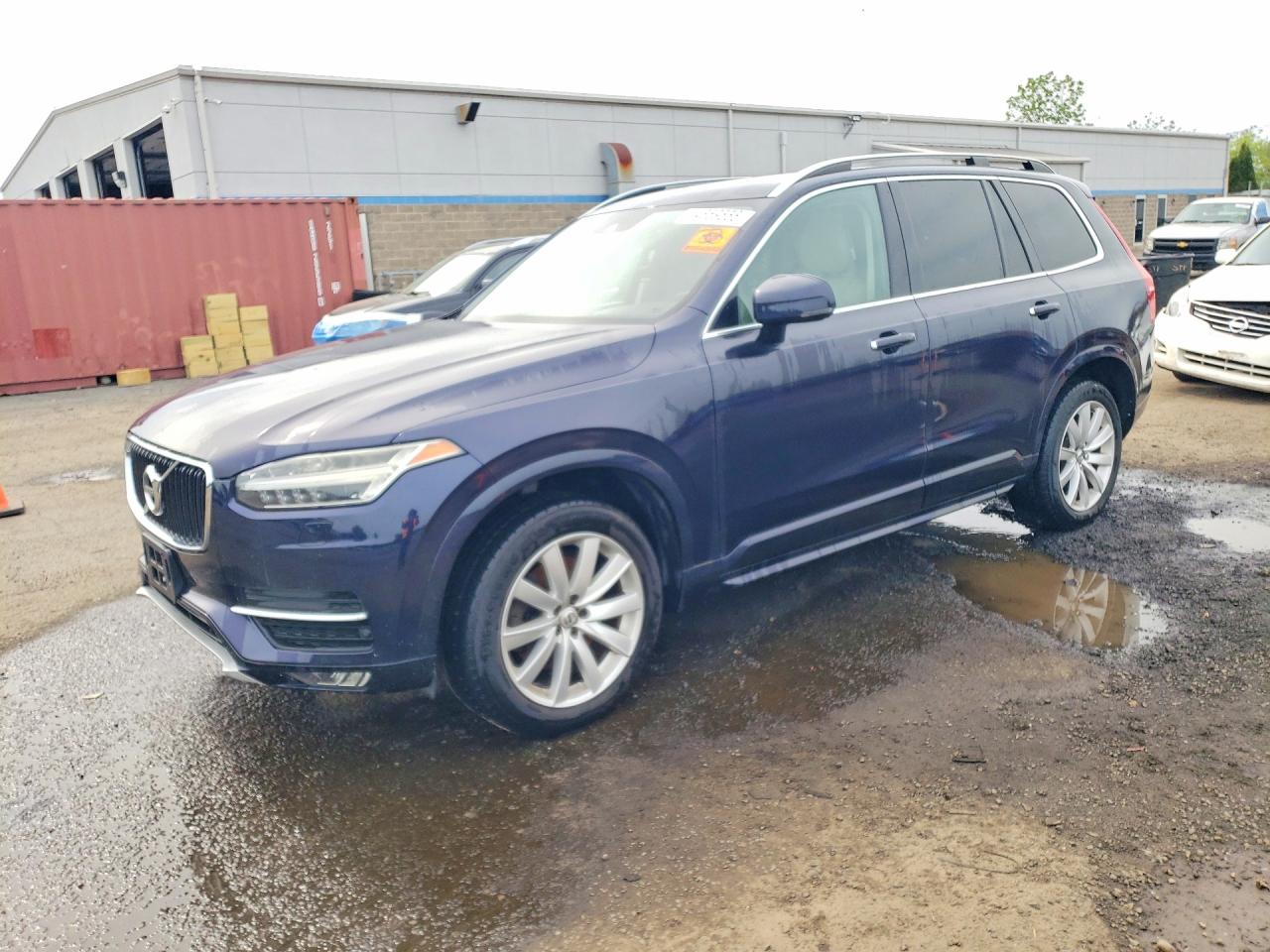 Salvage Volvo XC90 Image