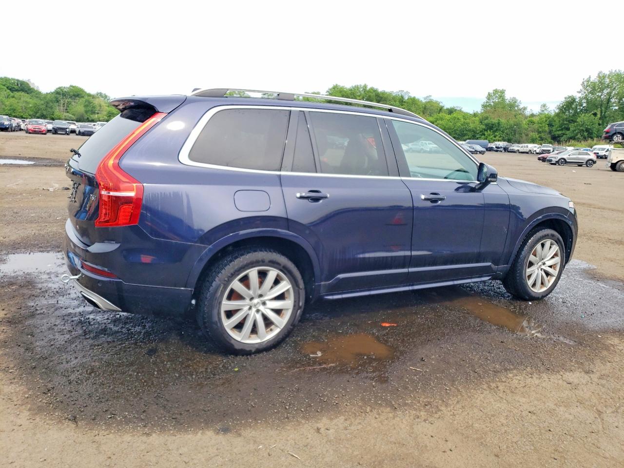 Volvo XC90 T6