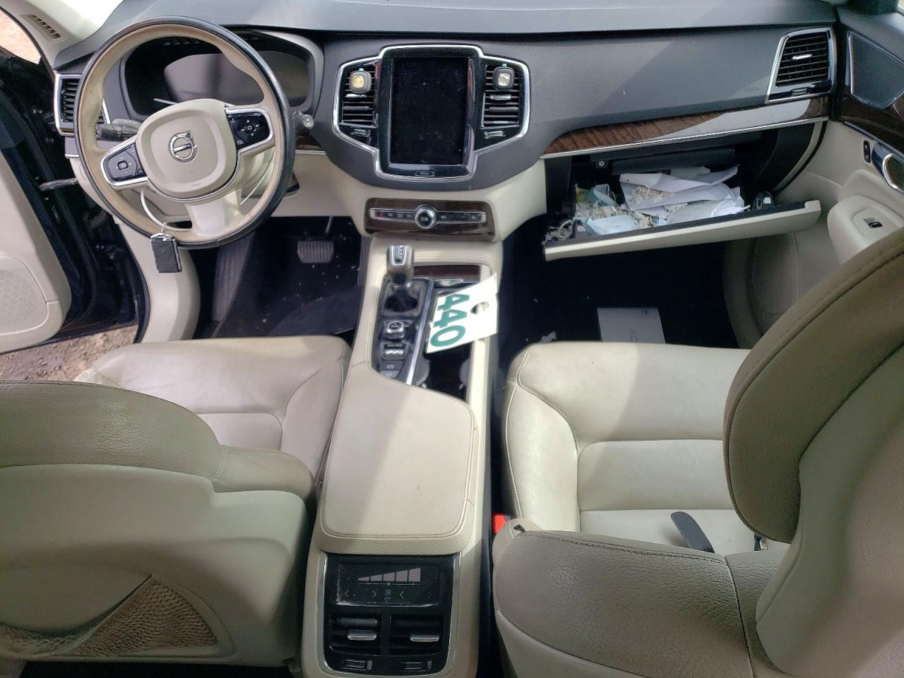 Volvo XC90 T6