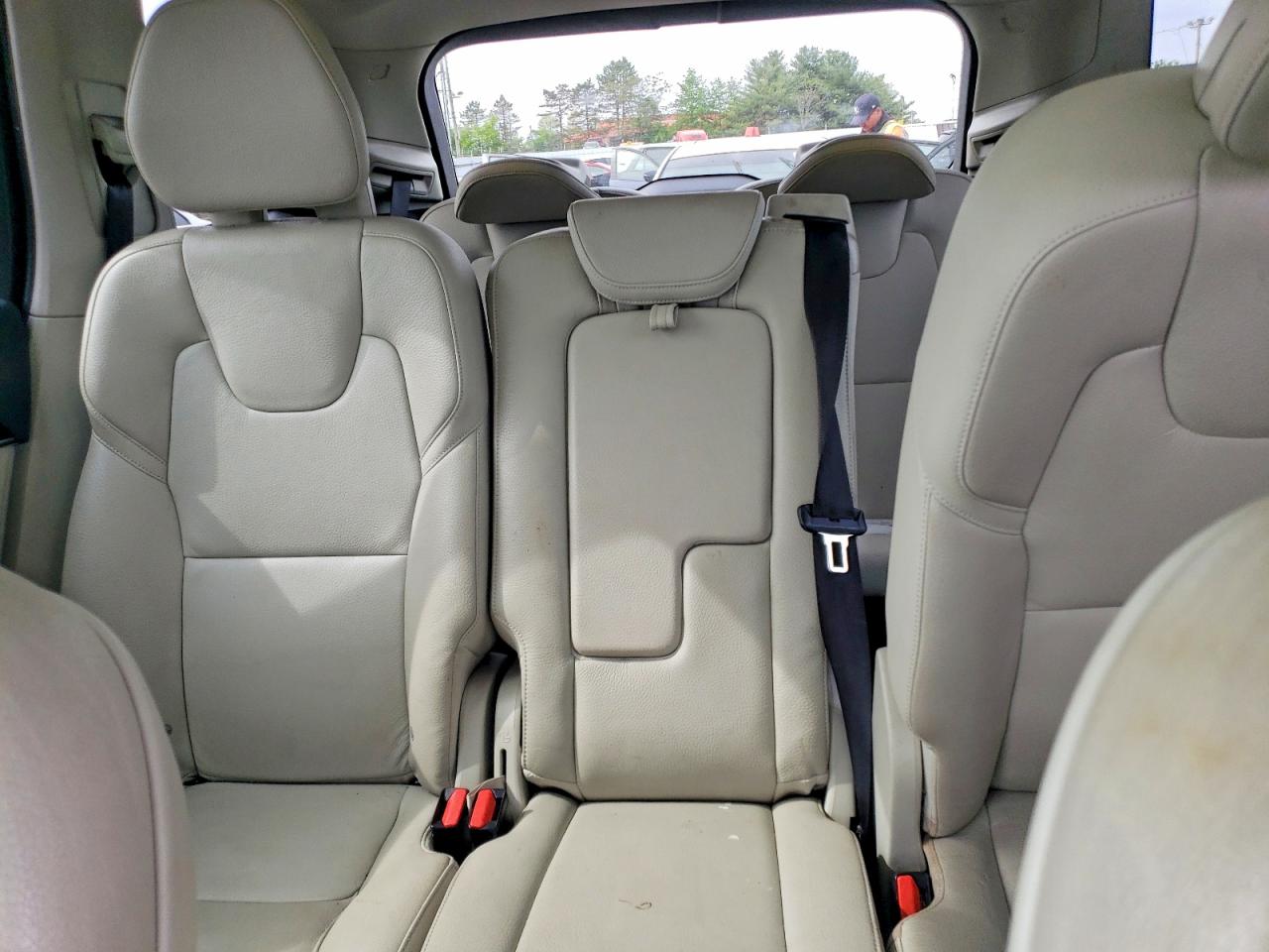 Volvo XC90 T6