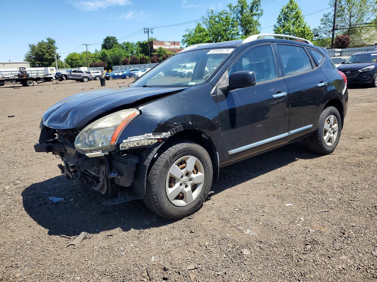 Salvage Nissan Rogue Image