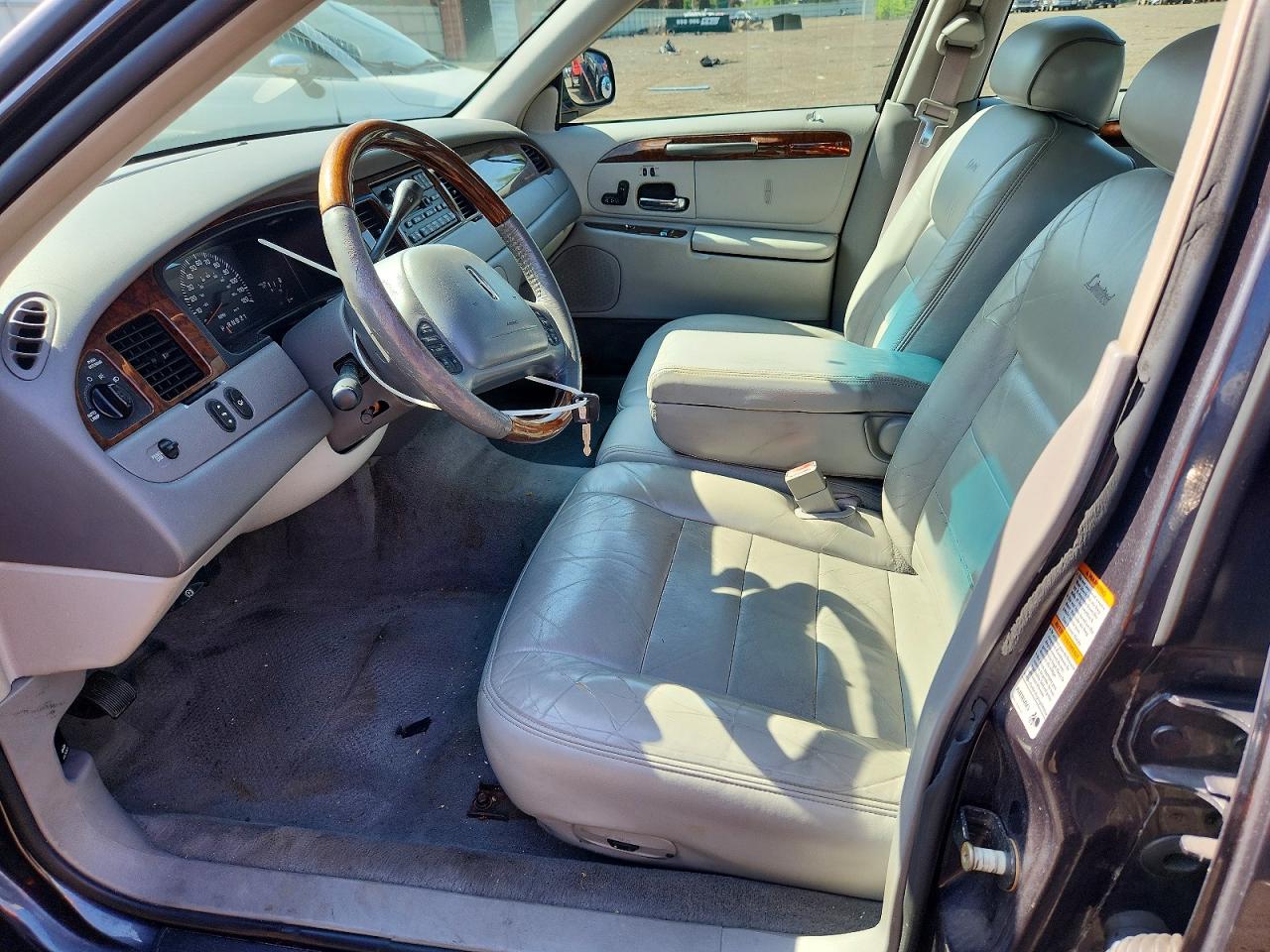 Lincoln Towncar Signature