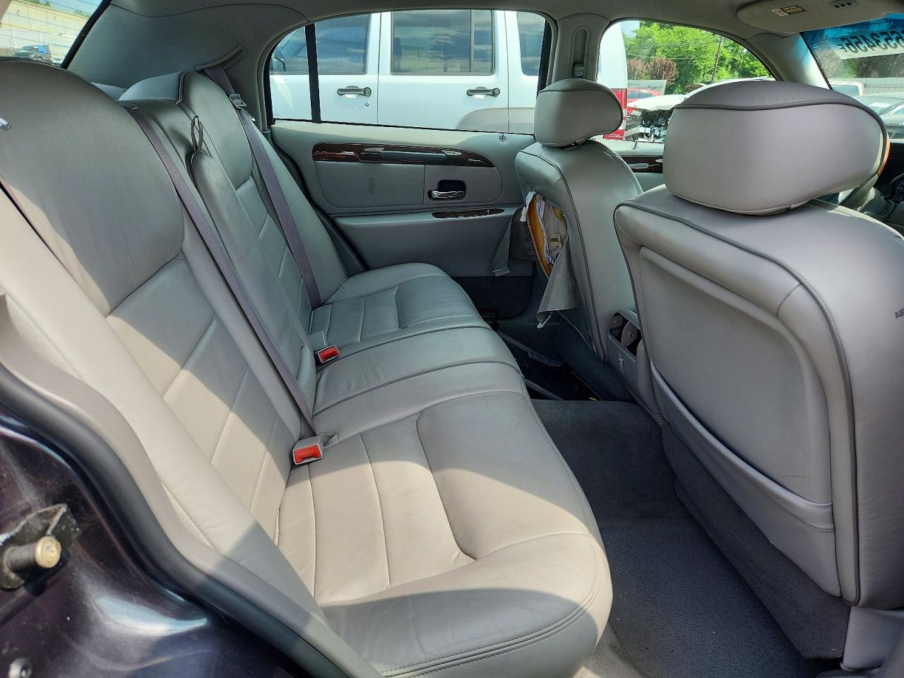 Lincoln Towncar Signature