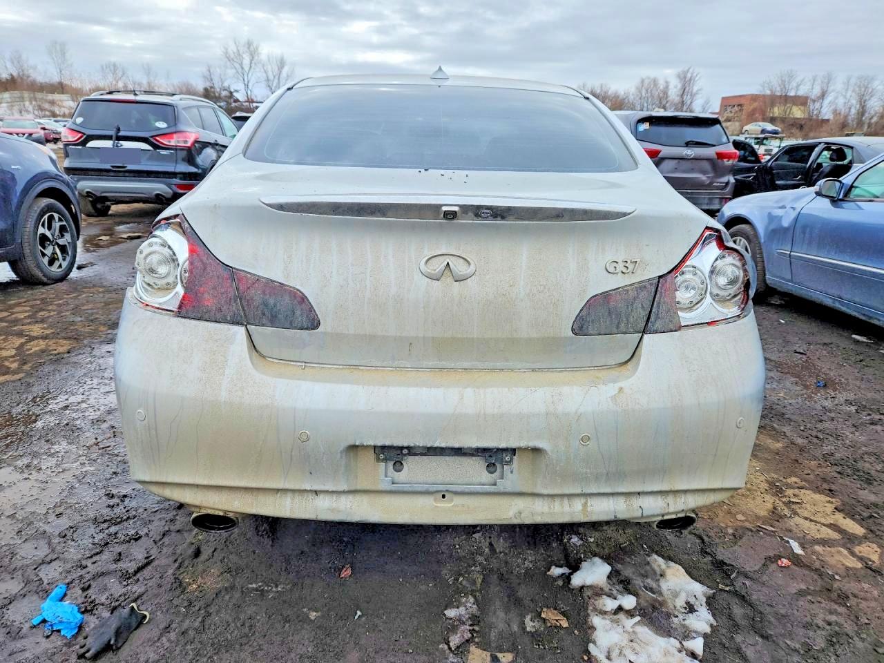 INFINITI G37 X