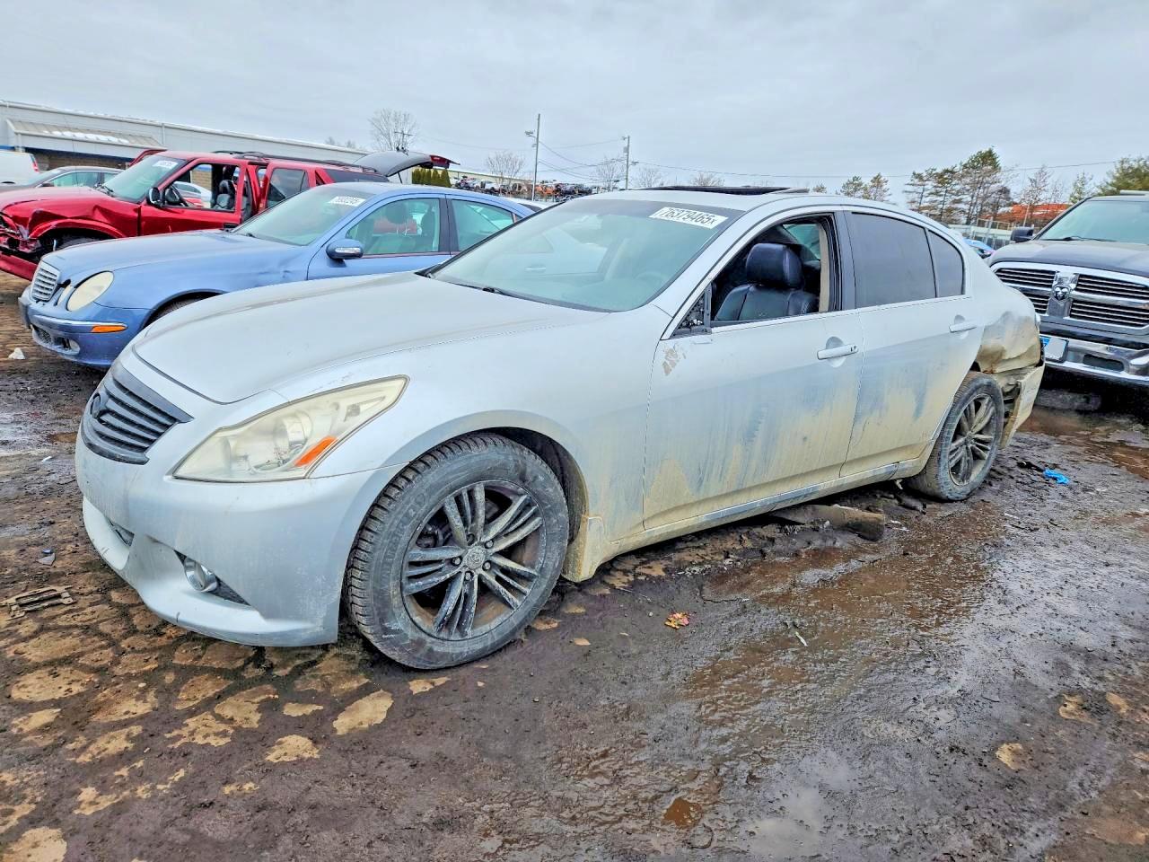 Salvage INFINITI G37 Image