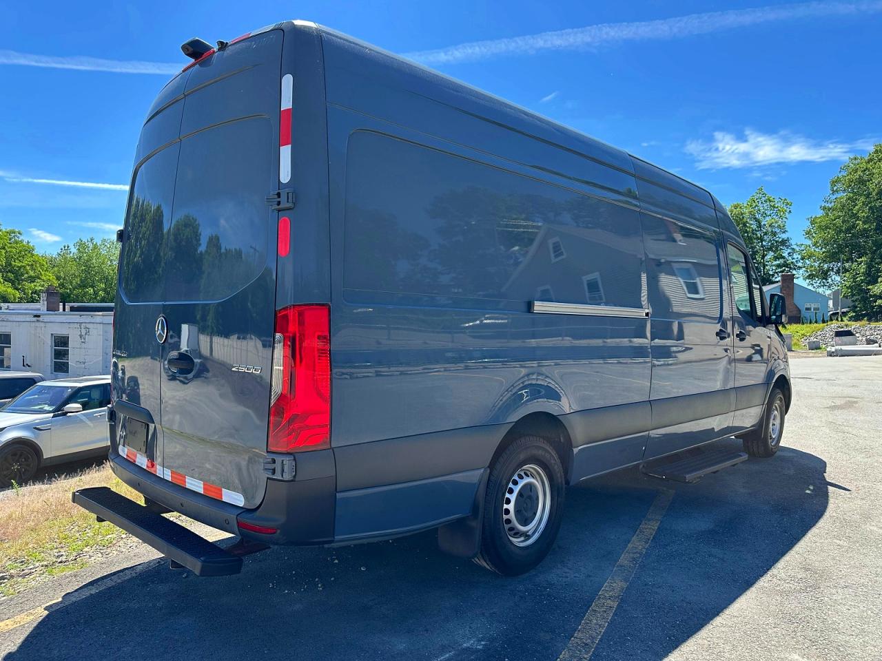 Mercedes-Benz Sprinter 2500