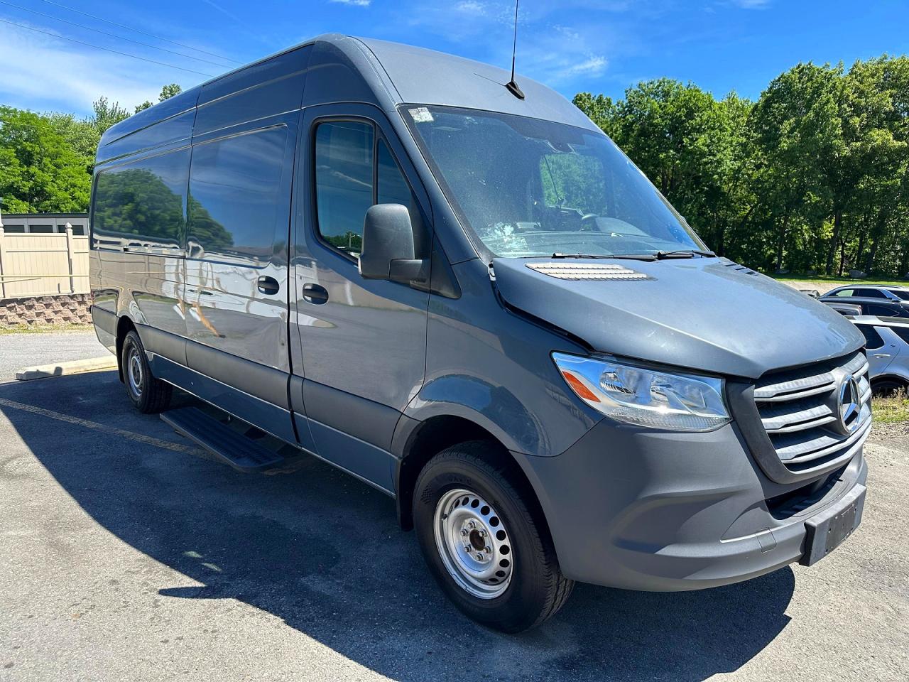Mercedes-Benz Sprinter 2500