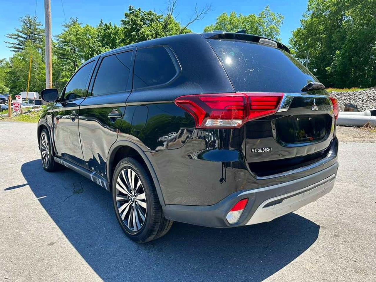 Mitsubishi Outlander Se