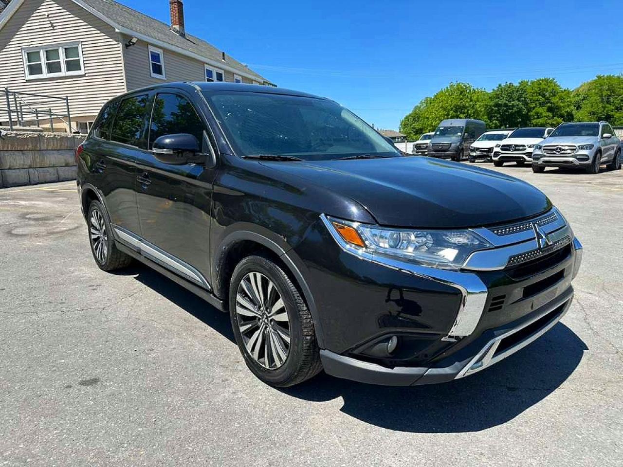 Mitsubishi Outlander Se