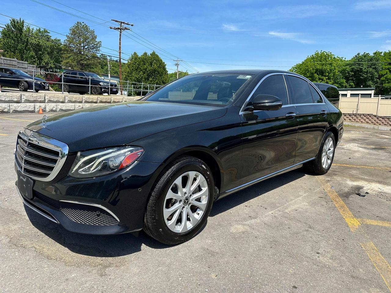Salvage Mercedes-Benz E-Class Image