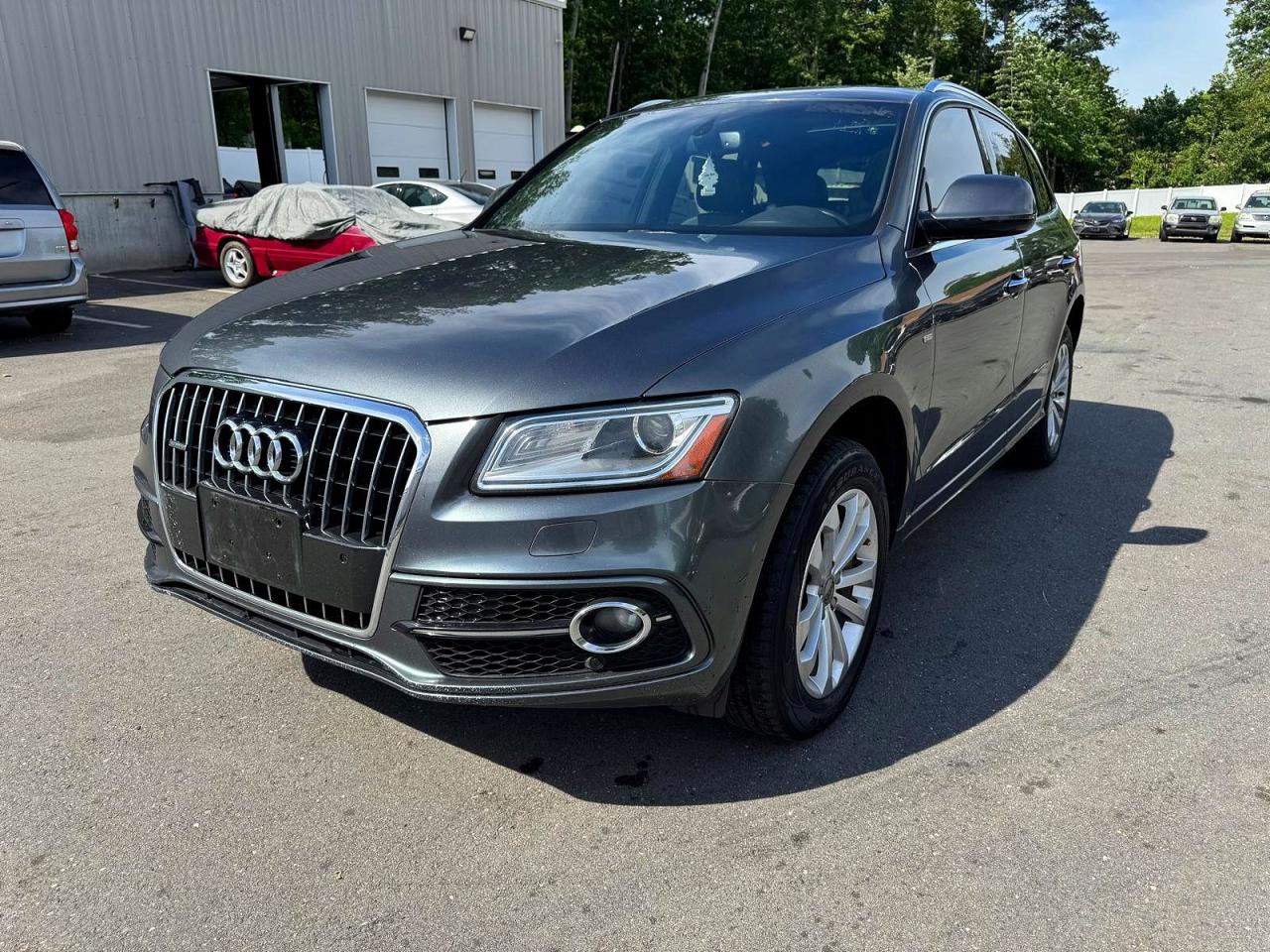 Salvage Audi Q5 Image