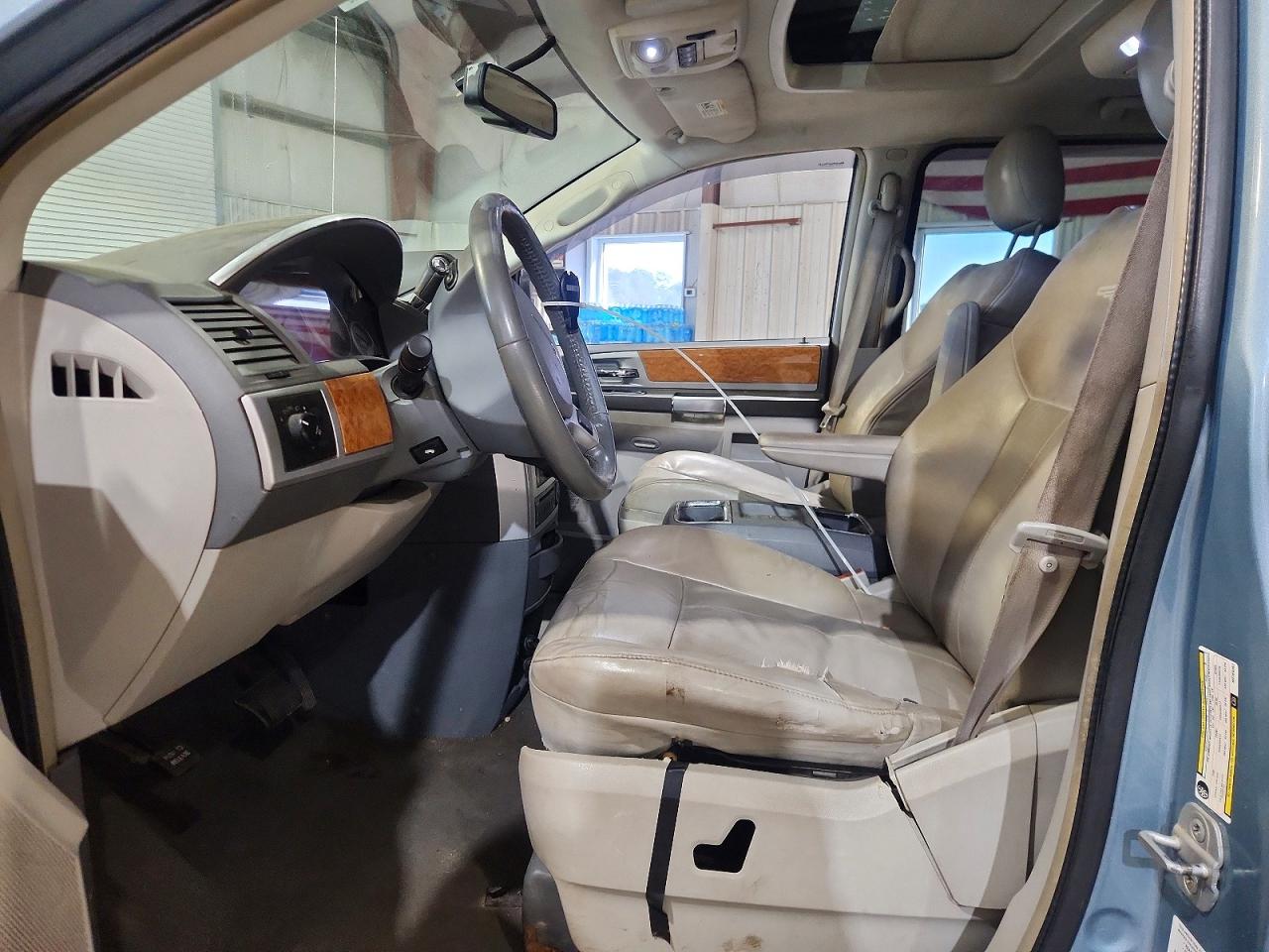 Chrysler Minivan Limited
