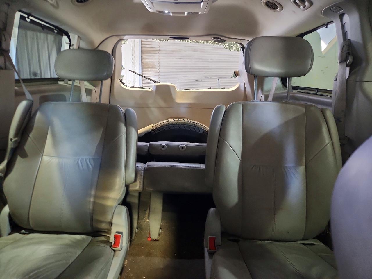 Chrysler Minivan Limited