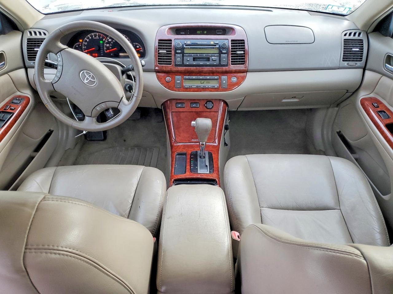 Toyota Camry Xle V6