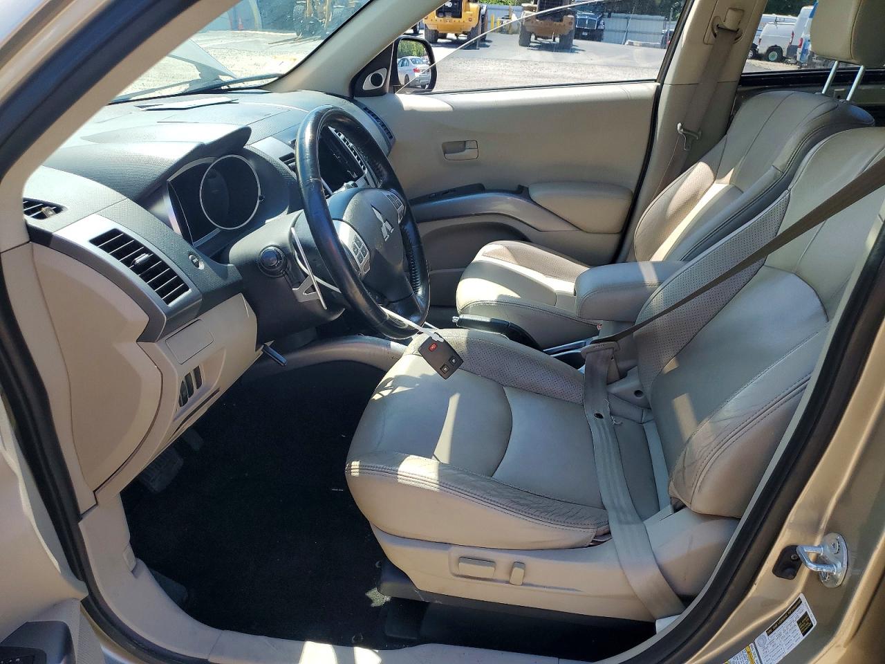 Mitsubishi Outlander Xls