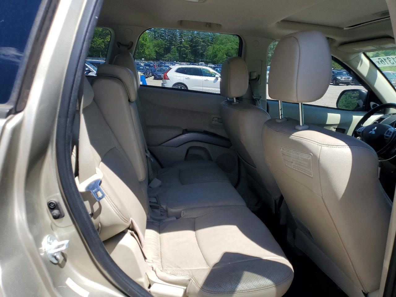 Mitsubishi Outlander Xls