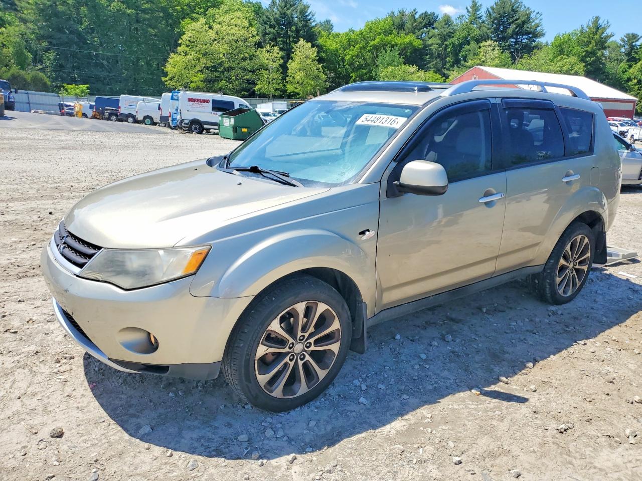 Salvage Mitsubishi Outlander Image
